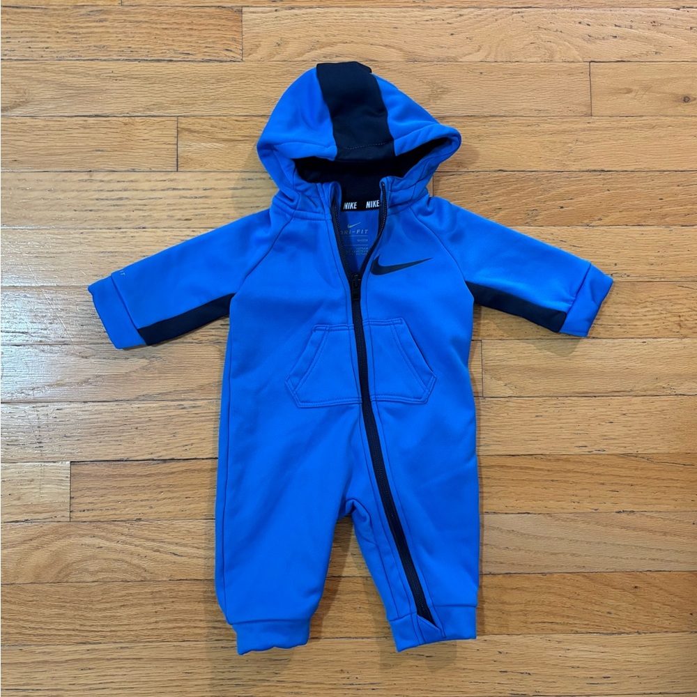 Nike Kids Blue and Black Hooded Footie 3 Months